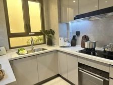 店长力荐!一梯两户!小区中间!满五诚意出售!