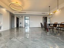 近地铁 朝向好 高楼层视野好 正规商品房 双卫格局