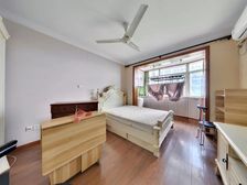 总价低2房,三条地铁线,业主诚意出售,满五年