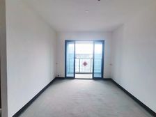 15号法轻轨站旁,新小区小区环境好,交通方便,