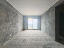 视野极好的端户三房,业主急售,价格面议,还可以少