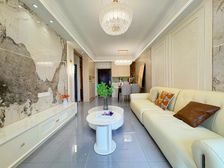 一口价房源。只要31.8万,业主全新装修,一天没住。不议价