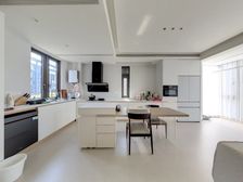 地铁口 精装设计拎包入住 电梯已装好 随时可看价格好谈