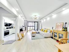 复式电梯大三房两卫,婚房全新装修拎包入住 带产权车位