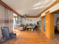 万达楼下的电梯复试 南北通 买一层得两层 带车位的!