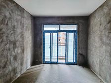 嘉陵春和景明(东区) 南向采光好 医疗配套成熟 满二