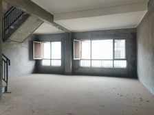 带电梯 交通便利 双卫格局 临地铁 居住密度低 产权清晰