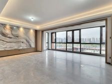 国锐雲嶺 4室2厅 南 北