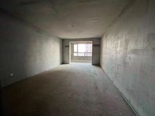 总高7层!电梯洋房!公摊很小!可送车位!通透三室两卫