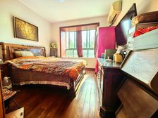 嘉利明珠城电梯中层,性价比高,房东诚心出售,看房方便!