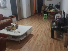 新宇大厦东向三居室 满五简装 116平128.8万