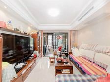 凯利海华府 2室2厅1卫 精装修 816万元