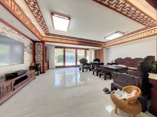 领峰华庭户型好,已装修,带家具家电,可按揭,户型好