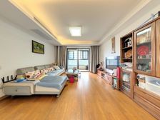 保利天琴宇舍中间楼层户型方正采光好送家具家电