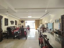 富泉花园一层 南北通透 正规商品房 精装可拎包入住 低密宜居