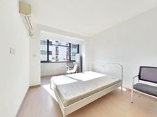 精装修,地铁口100米,中间楼层,视野开阔