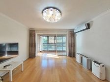 新上优质房源 精装四室性价比一套 带车位