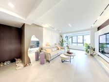 在寂静中品味,在喧闹中生活,此房深情并茂!品质小区