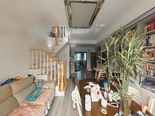 翔川家园 08年有车位地铁 复式楼上2个房间+2个储物间+1