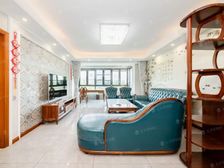 三轨交汇处!地铁口0距离!带产权车位!家电家具全送!商圈成熟