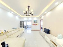 金鹏花园中间楼层低密度有赠送户型方正