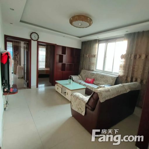 鸢飞路卫恩医院近鸢飞小区3楼100平3室中装850月随时看房