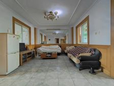 三中滏阳小学院内福园小区不是顶楼 超大三室送小房