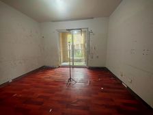 绿地打造的下叠别墅,四层空间南北双花园,用住宅价捡!