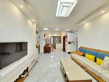 位置好株百就在旁边,是个边户。