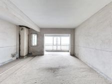 刚需毛坯三房,户型好视野开阔,小区环境不错居住舒适