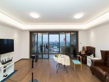 高楼层视野无遮挡 交通便捷 次新小区 近地铁 双卫格局