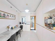 万科新里程 2室2厅1卫 精装修 645万元
