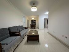 高区,边套三房。有钥匙。业主委托出售。汤臣臻园,恒贤