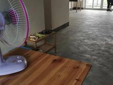 四团宝龙对面复式阁楼 买一层得两层 业主急用钱 看房有钥匙