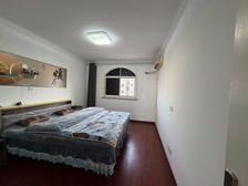 江海花园 2室2厅1卫 商品房 有电梯。