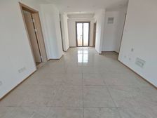 奉贤新城区域 中粮次新房 南北通透两房 双阳台送产权车位