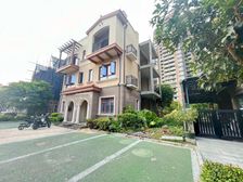 新世纪颐龙湾(四五期 5室2厅2卫 毛坯 650万元