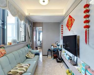 业主急卖 是我老客户 诚心置换 近地铁 近公园 看房方便