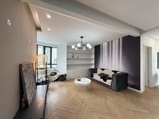 电梯2房,送产权车位和30平环形阳台和地暖,婚房豪装!