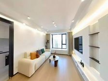 精装三期板房南北通 凤凰楼 大两房 双卫 商业配套齐全 满五