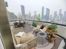 老静安核芯位!塔尖行政公馆!二百W豪装拎包住!子母车位!