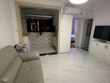 大洪佳苑 南北通透 次新房 楼层好 精装修 临地铁