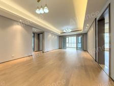 新上,华润金悦湾【飞机户型套四双卫】精装修,对中庭视野