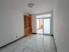 急售!裕华园裕华园 南北通透 县学街片!瓷砖房!随时看房