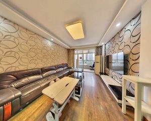 东方新城一期 3室2厅 东北