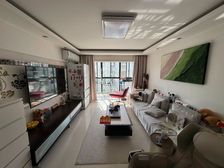 正规三房飞机户型不靠辰塔路 噪音小 中间楼层采光好精装修好谈