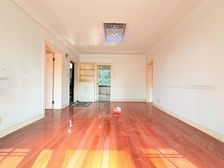 南九峰小区 小三房 楼层好 满五 近医院 商业配套齐全