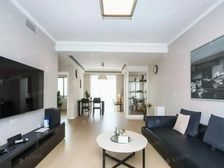 S车库 交通便捷 高楼层采光充足 装修好 近地铁