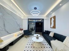 南坪万达商圈旁 精装三房 看房方便 业主诚心出售 来电