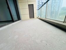 外阳台太喜欢了,很方正朝中庭四房 220万价格还可以谈